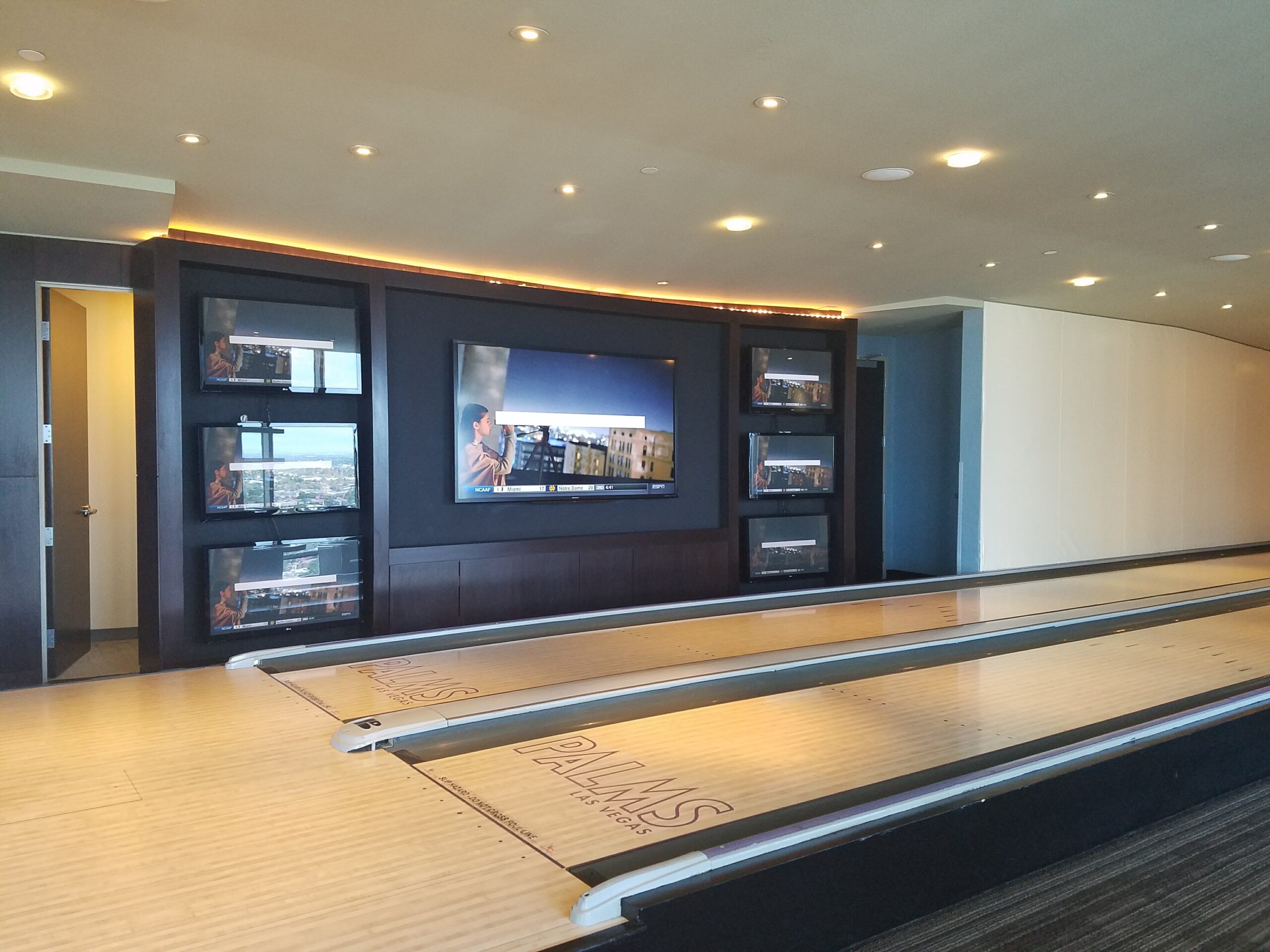 Palms kingpin suite tvs