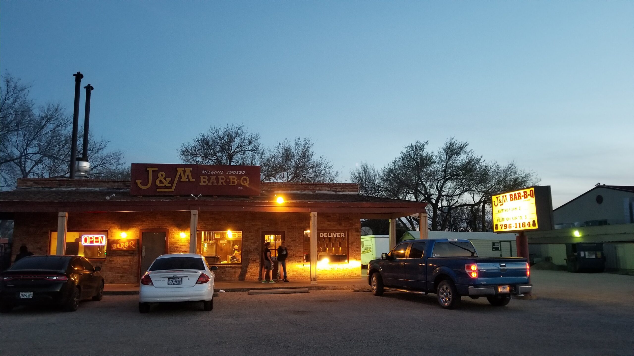 🍽️ J&M BBQ – Lubbock, Texas